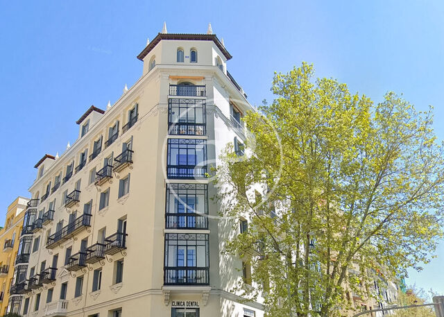 Apartment for sale in Menéndez Pelayo