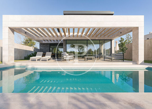 Nouvelle construction à vendre avec terrasse à Monte Alina (Pozuelo)